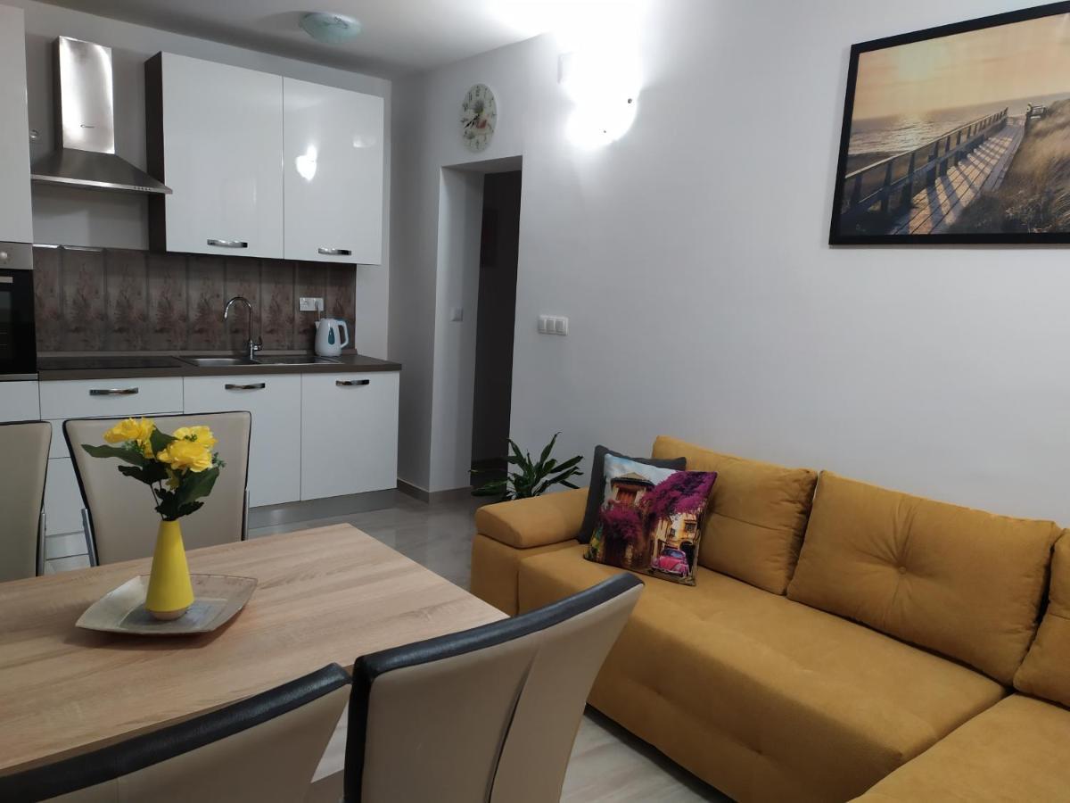 Apartmani Mira Nin Zewnętrze zdjęcie