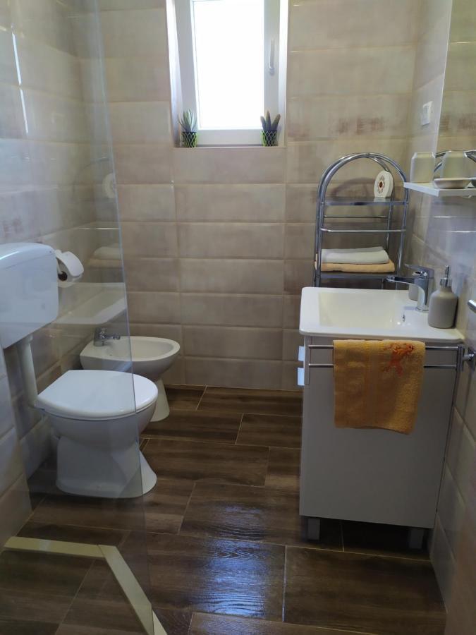 Apartmani Mira Nin Zewnętrze zdjęcie