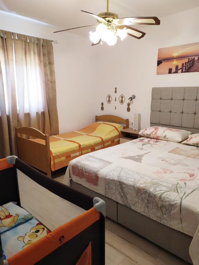 Apartmani Mira Nin Zewnętrze zdjęcie